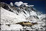 Pohad na Lhotse 8501 m z Chukhungu (foto: Horniov)